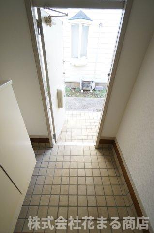 玄関　物件、駅でお待ち合わせでのご案内歓迎！