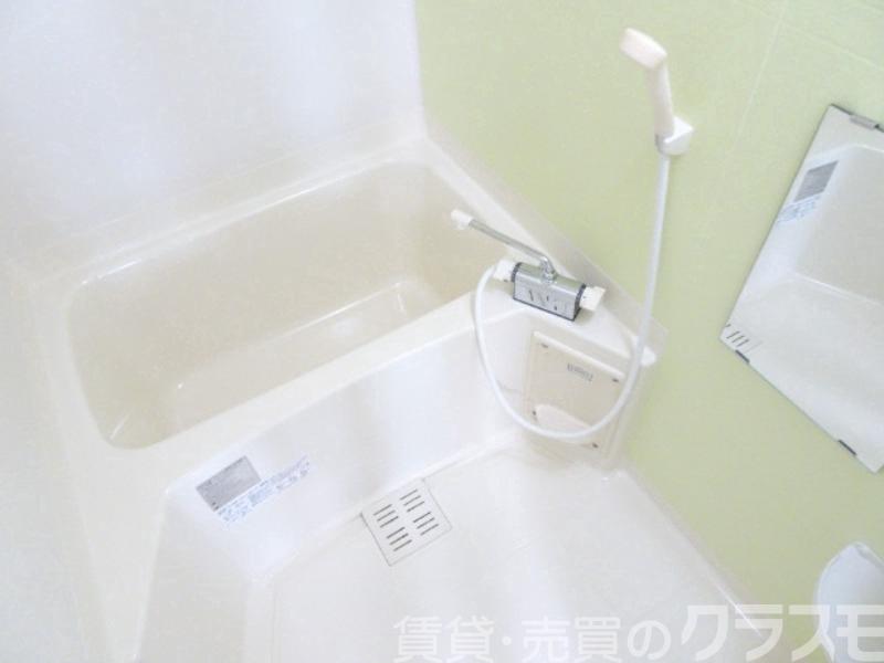 バス・シャワールーム　浴室乾燥機付きバス♪