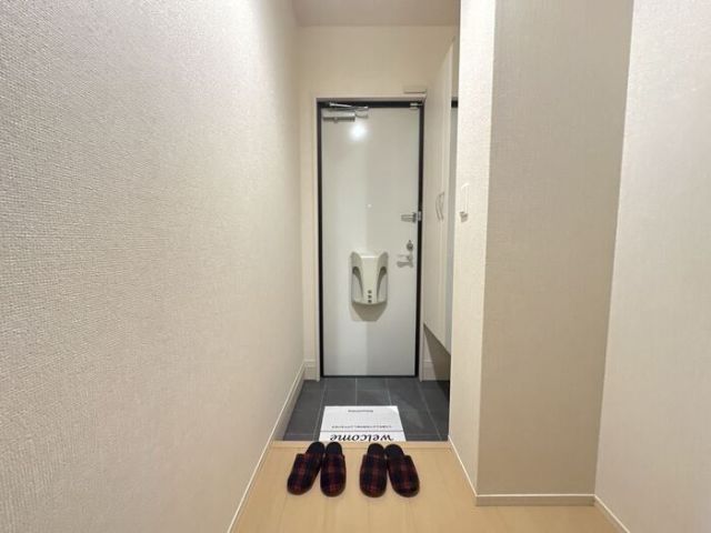 グラン・アズール Bの玄関写真