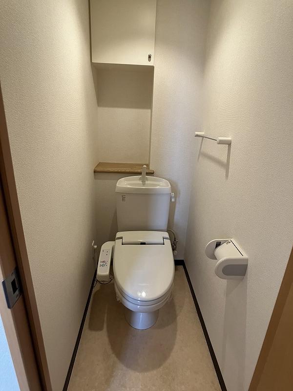 トイレ　トイレ