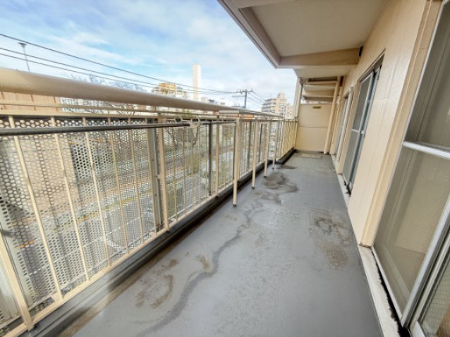 バルコニー　※同号室別部屋参考写真です。