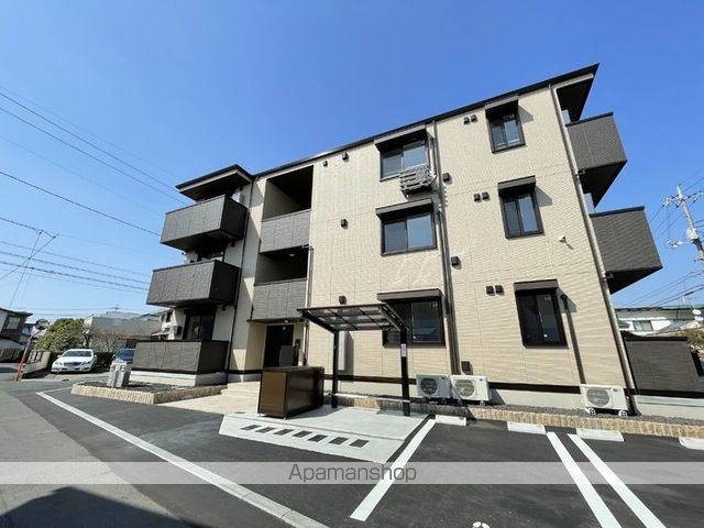 ＪＲ山陽本線 倉敷駅 徒歩15分 3階建 築2年の外観写真
