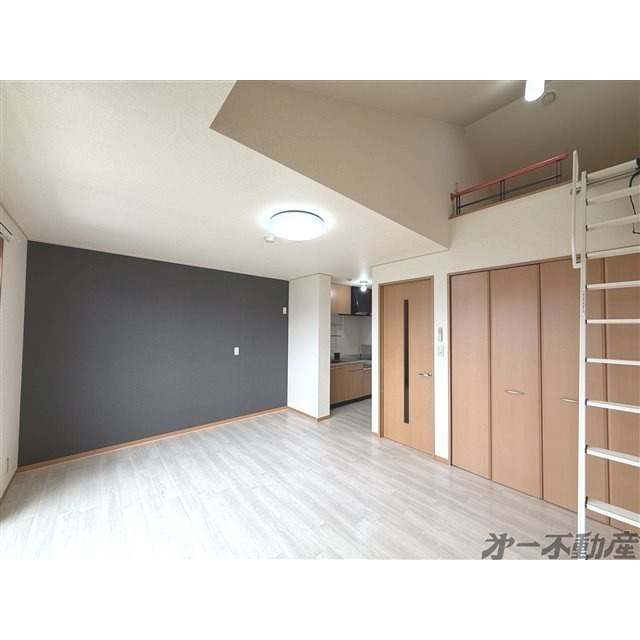 建物外観　洋室
