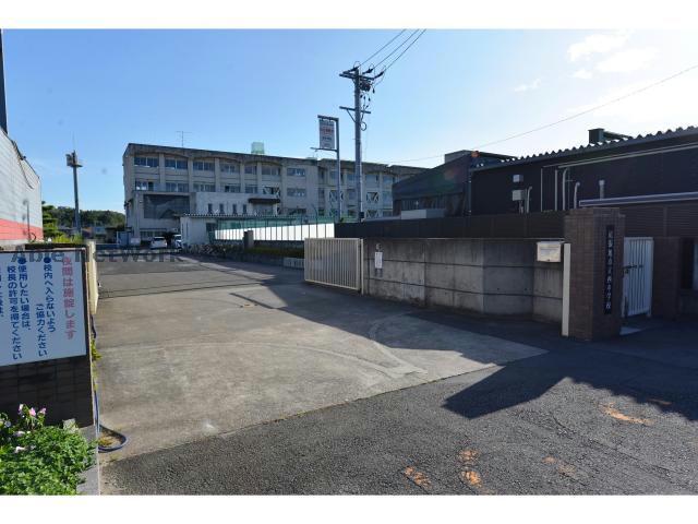中学校　尾張旭市立西中学校（中学校）まで1125m