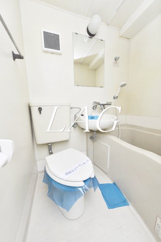バス・シャワールーム　お風呂です。