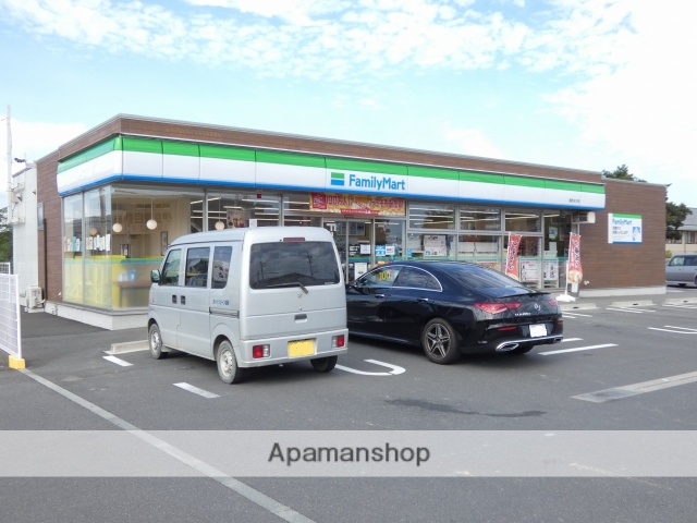 コンビニ　ファミリーマート湖西なか店（コンビニ）まで606m