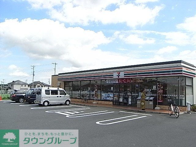 コンビニ　セブンイレブン（コンビニ）まで400m