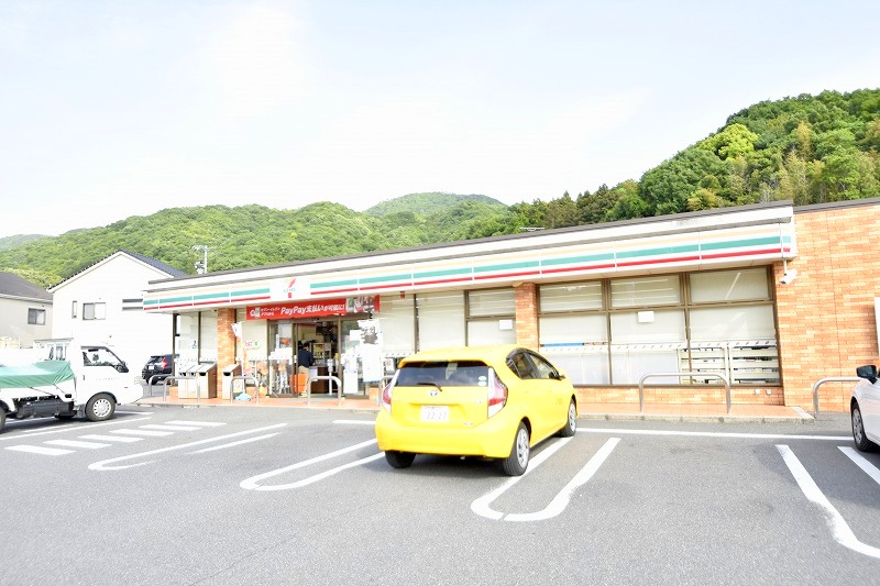 コンビニ　セブンイレブン広島海田国信店（コンビニ）まで100m