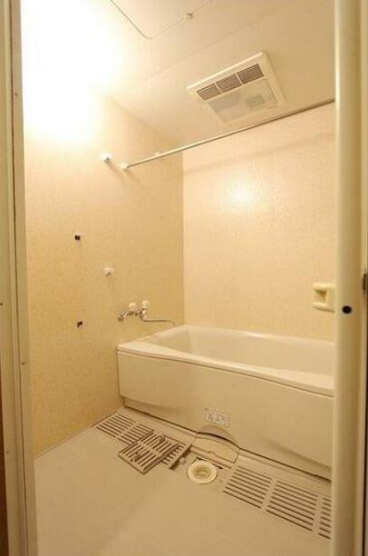 バス・シャワールーム　別部屋参考写真です★