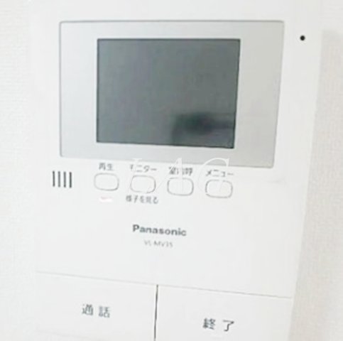 セキュリティ　モニター付きインターホンです。