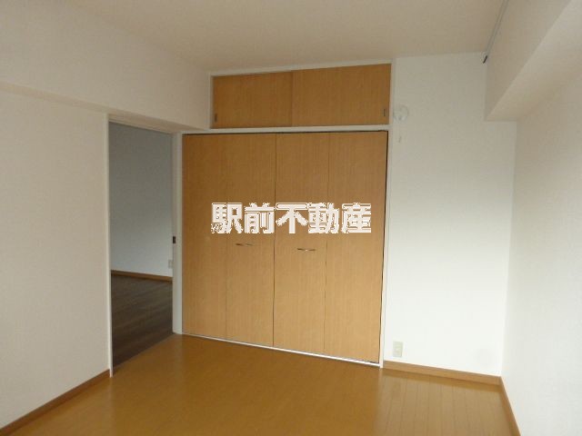 収納　写真は別部屋