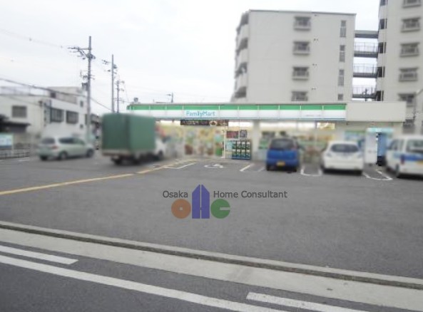 コンビニ　ファミリーマート 八尾安中町六丁目店（コンビニ）まで157m