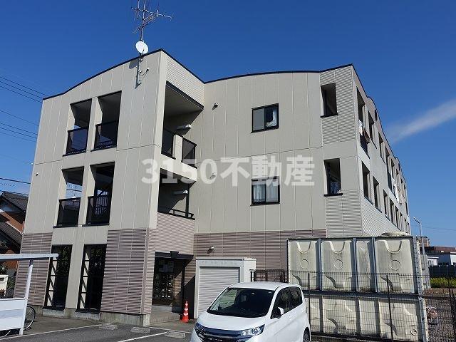 建物外観　落ち着いた雰囲気の外観です