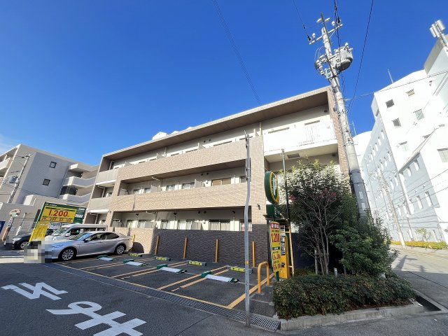 1LDK Mansion in Hyogo-ku, Kobe, Hyogo