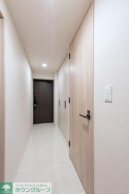 玄関　※写真は同タイプ住戸です。