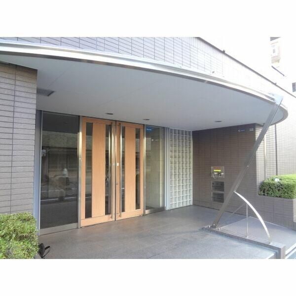 エントランス　毎日通るエントランスはこのようになっています