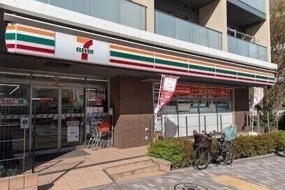 コンビニ　セブンイレブン 新宿市谷台町店（コンビニ）まで382m