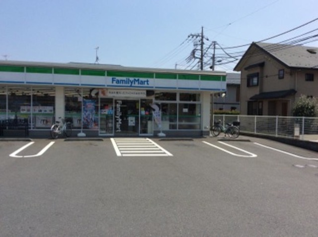 コンビニ　ファミリーマート立川富士見町店（コンビニ）まで754m
