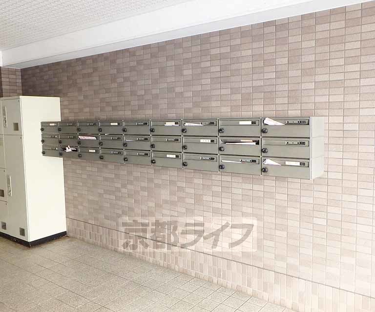 阪急嵐山線 上桂駅 徒歩13分 3階建 築23年の外観写真
