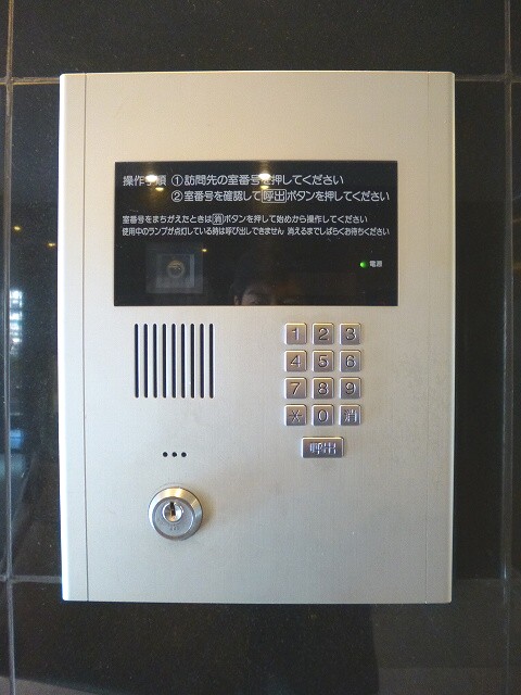 セキュリティ　モニター付オートロックセキュリティです