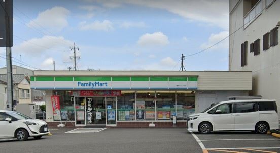 コンビニ　ファミリーマート（コンビニ）まで340m