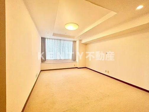 その他部屋・スペース　開放的な寝室です