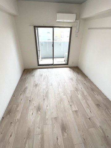 地下鉄名城線 熱田神宮伝馬町駅 徒歩3分 14階建 築4年の居間写真