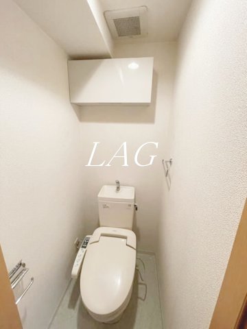 東京メトロ東西線 門前仲町駅 徒歩3分 3階建 築33年のトイレ写真