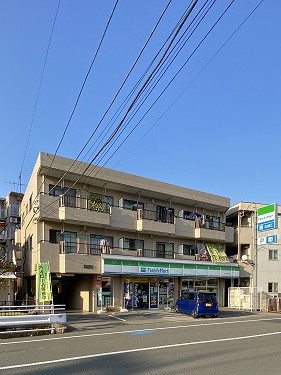 コンビニ　ファミリーマート ふるや中野島店（コンビニ）まで342m