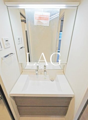 洗面設備　洗面台です。