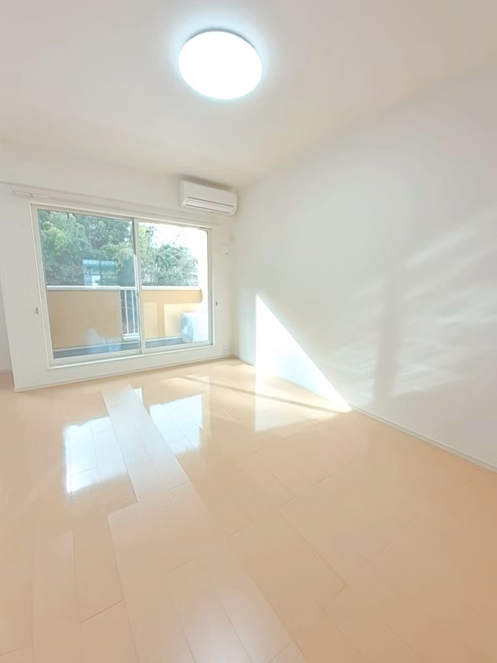 ＪＲ芸備線 矢賀駅 徒歩32分 2階建 築15年の居間写真