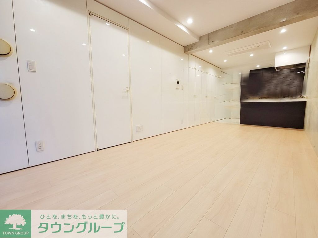 ＪＲ山手線 目黒駅 徒歩7分 3階建 築19年の内装写真