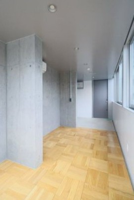 都営大江戸線 門前仲町駅 徒歩5分 5階建 築8年の居間写真