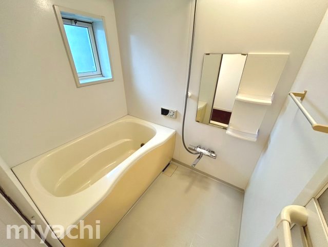 ＪＲ牟岐線 阿波富田駅 徒歩46分 2階建 築18年の風呂写真