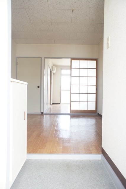 玄関　図面と現状に相違がある場合には現状を優先