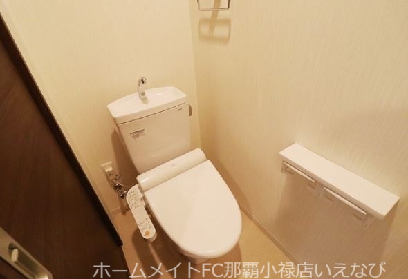 トイレ　※別部屋のお写真となります。