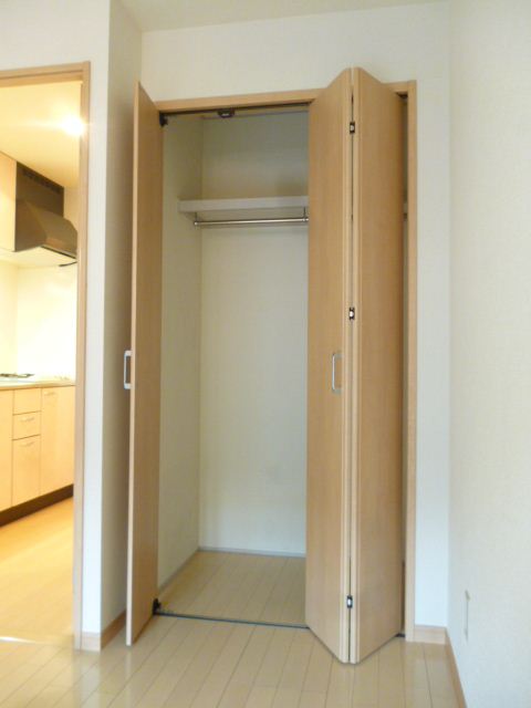 収納　お気に入りのものはクローゼットへ