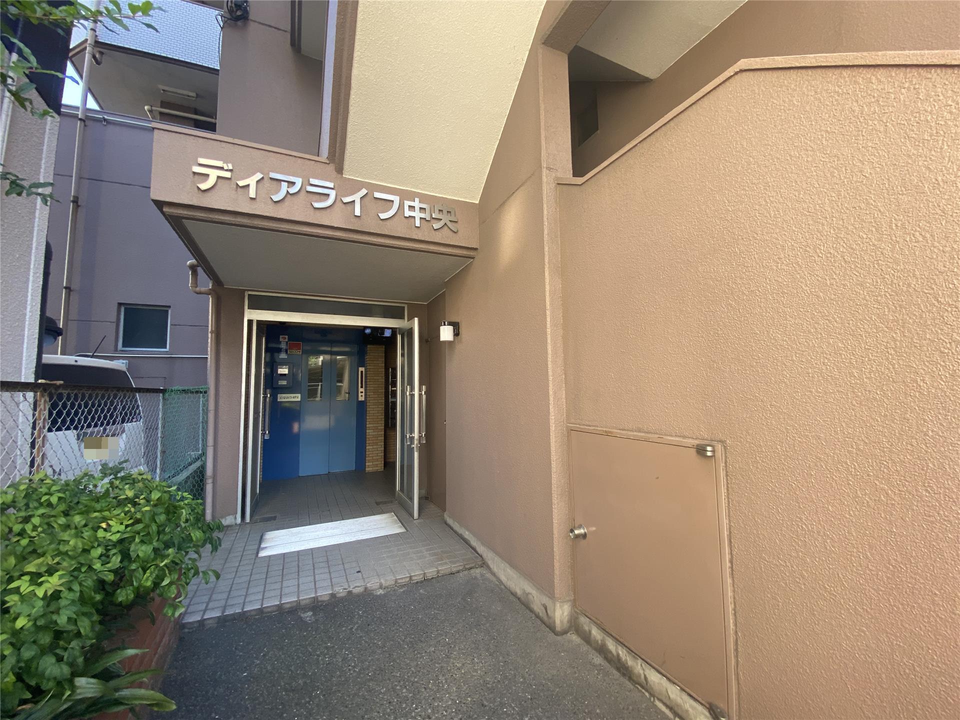 エントランス