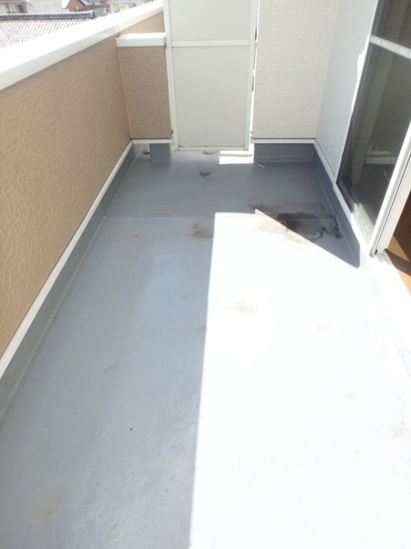 バルコニー　南西向きで日当たり良好☆
