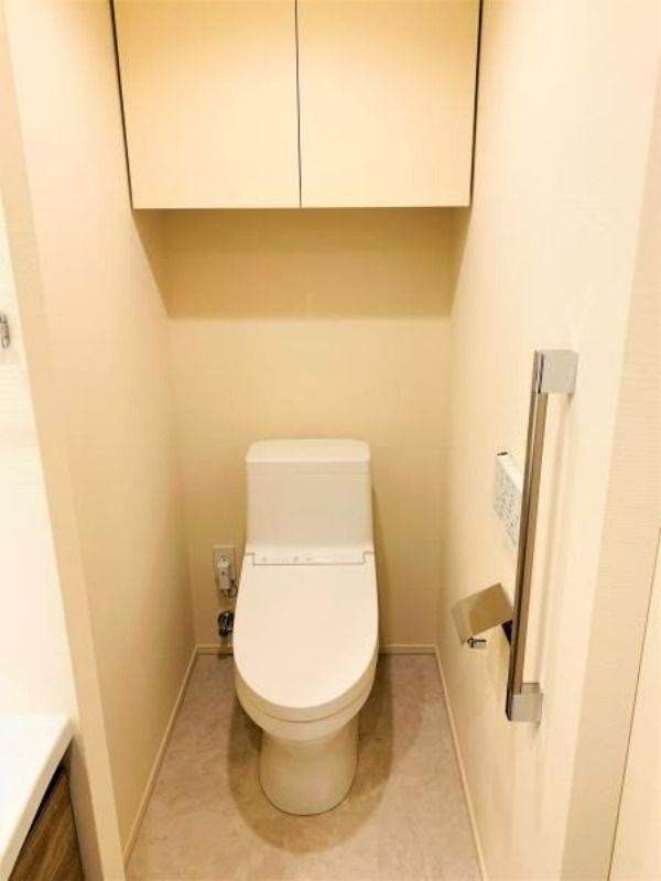 東京メトロ南北線 白金高輪駅 徒歩3分 45階建 築4年のトイレ写真