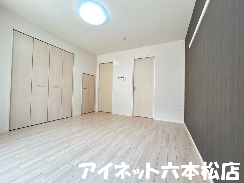 居室・リビング　広々8帖越えのお部屋です。