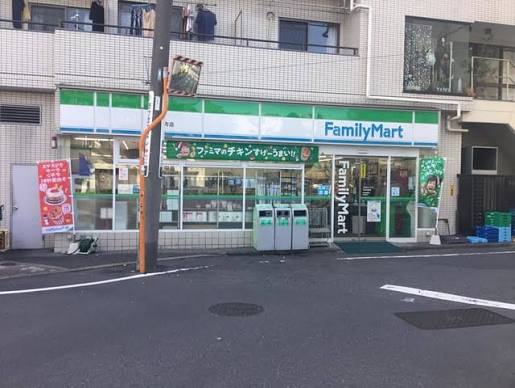 コンビニ　ファミリーマート市谷台町店（コンビニ）まで146m