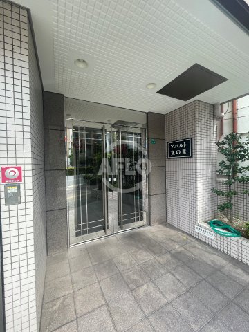 エントランス　アパルト文の里　エントランス
