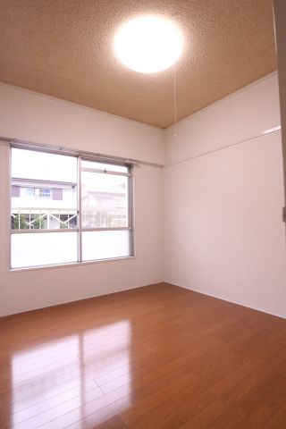 名谷農住団地B棟の内装写真