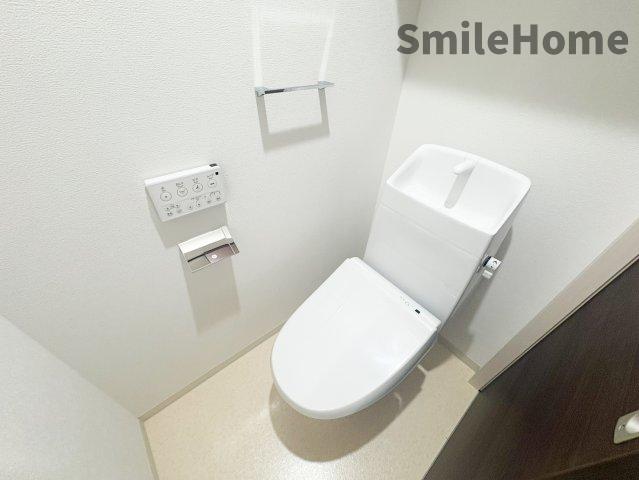 トイレ　清潔感があるトイレです。入るとホッとする、そんな空間。