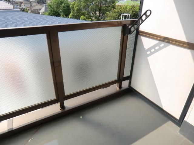バルコニー　明るいバルコニー