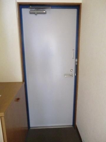 玄関　下駄箱付玄関