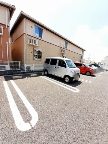 駐車場　駐車スペースもあります