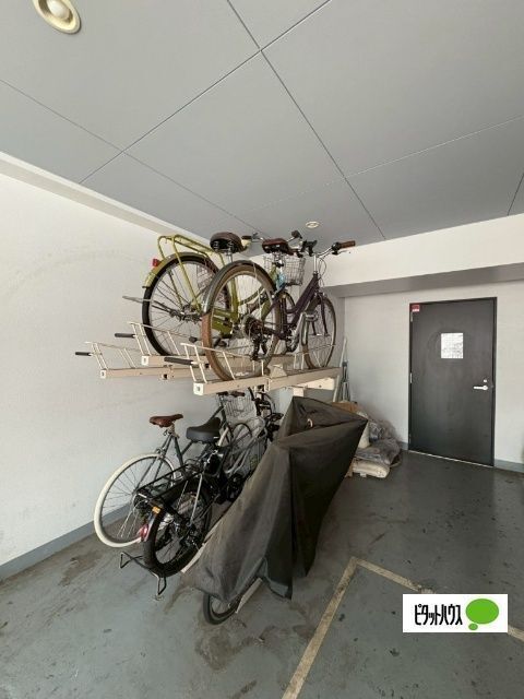 駐車場　※駐輪場