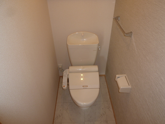 トイレ　シャワートイレでスッキリ